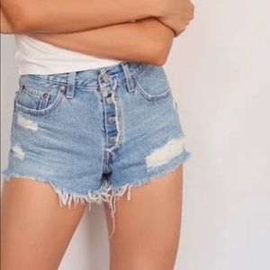 Levi’s 501 premium shorts size 25